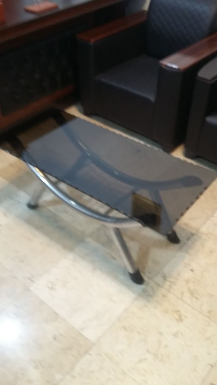 جلومبلی عسلی فلزی با شیشه